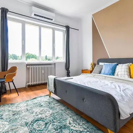 Super Fresh! 3bdr In Center's Artistic Area Sofia