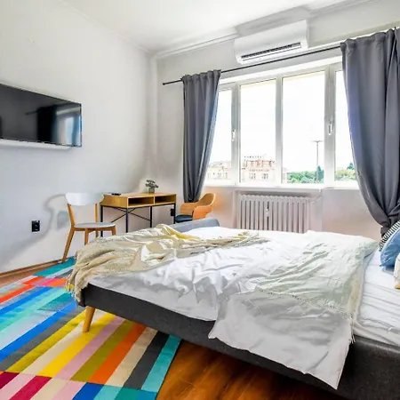 Super Fresh! 3bdr In Center's Artistic Area * Σόφια