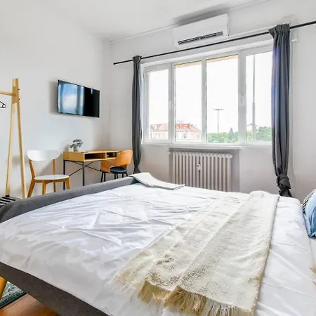 Super Fresh! 3bdr In Center's Artistic Area Holiday home