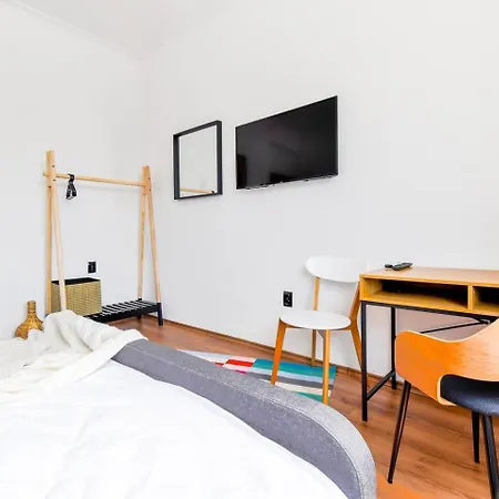 3 Together Budget Apartman