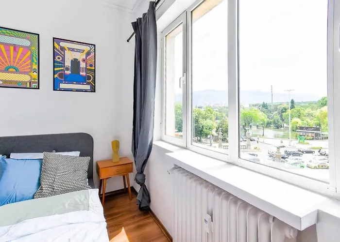 3 Together Budget Apartment